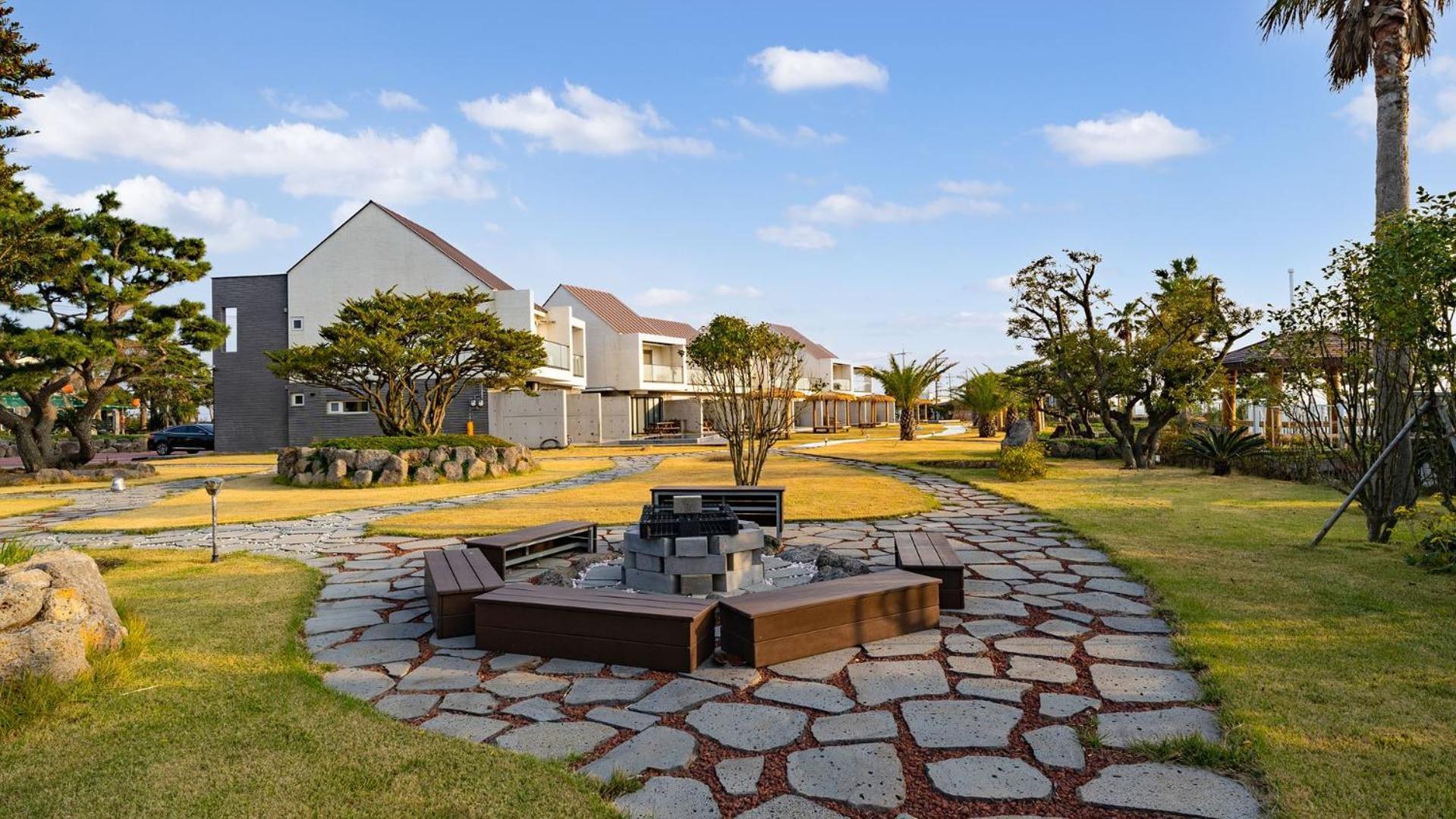 Jeju Badayeon Villa Szogüpho Kültér fotó